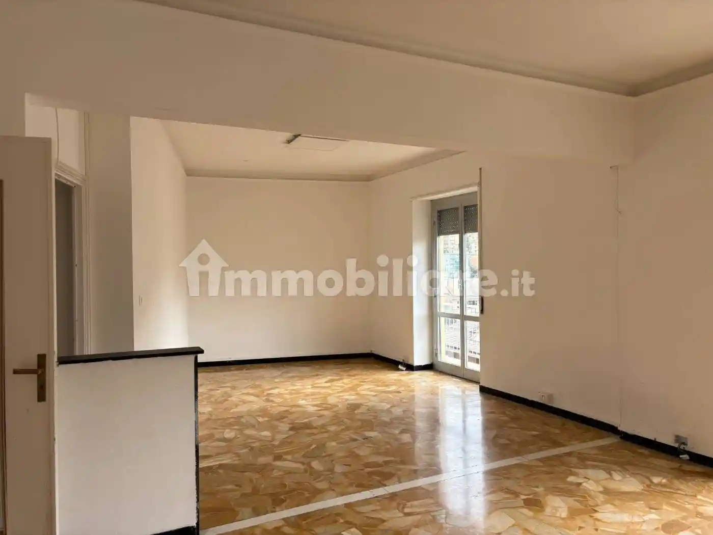 Appartamento in vendita a Genova