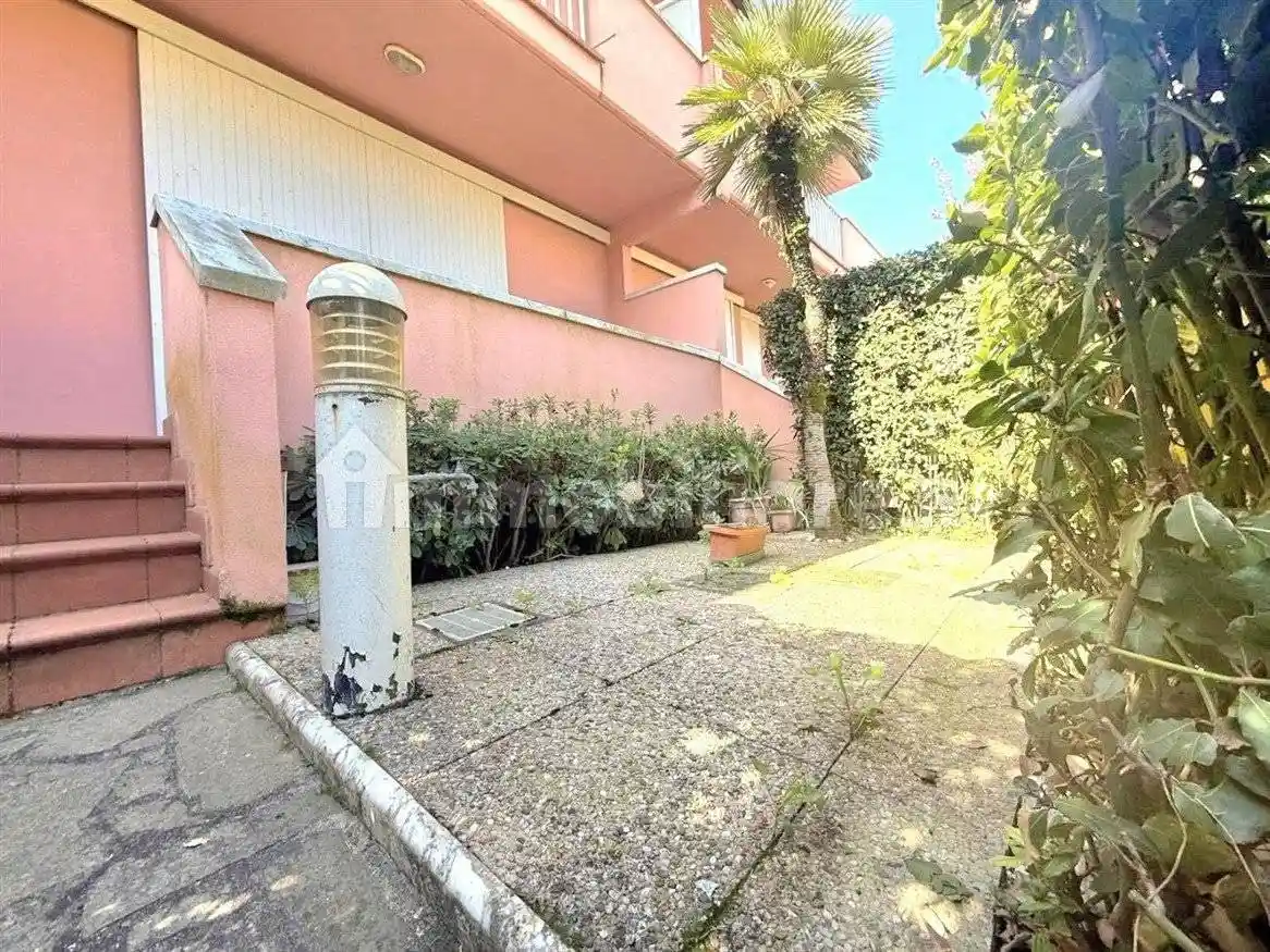 Villetta a schiera in vendita a Massa