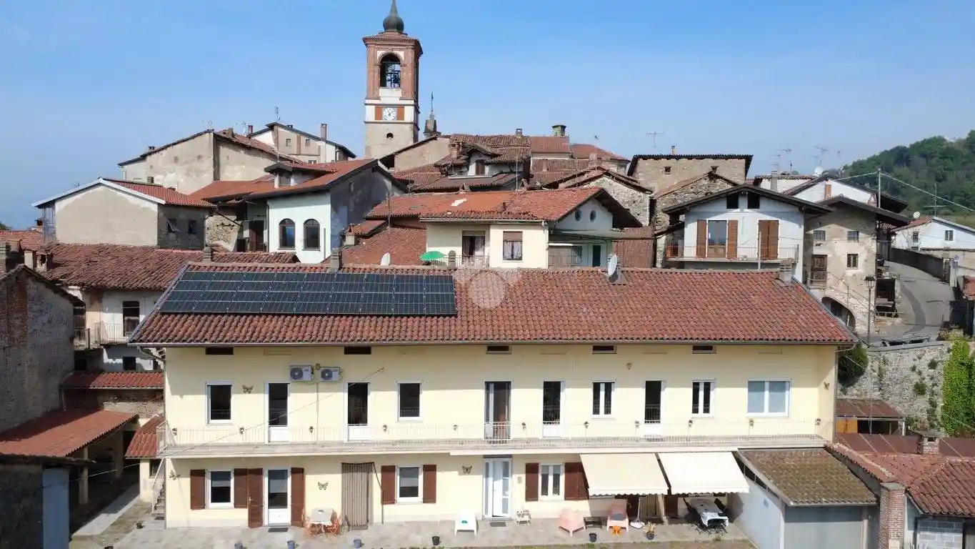 Villa in vendita a Palazzo Canavese