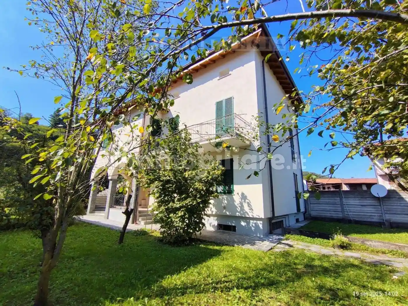 Villa in vendita a Serravalle Sesia