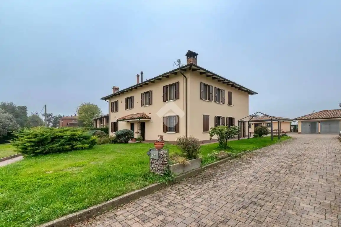 Villa in vendita a Castenaso