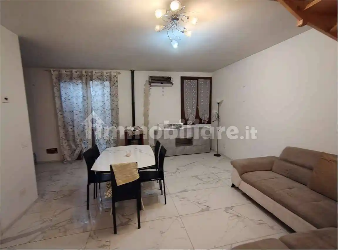 Appartamento in affitto a Reggio Emilia