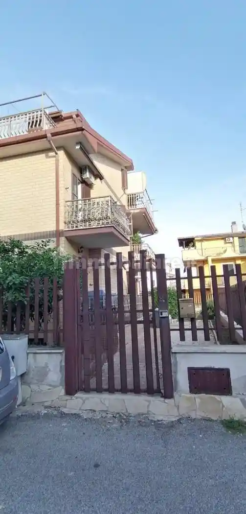 Appartamento in vendita a Guidonia Montecelio