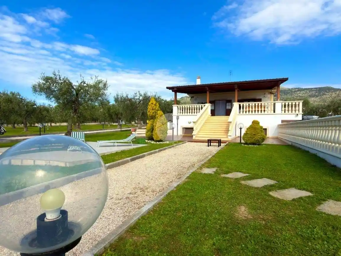 Villa in vendita a Monte Sant'Angelo
