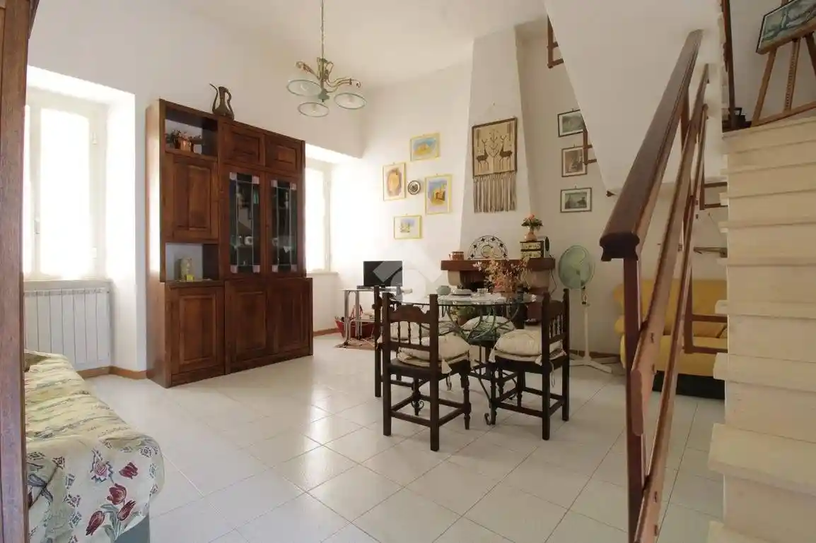 Appartamento in vendita a Ferentillo