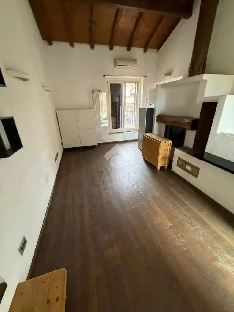 Appartamento in affitto a Biassono