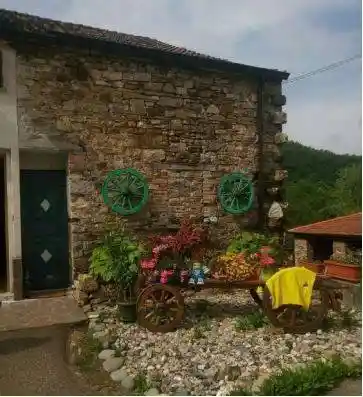 Casa indipendente in vendita a Ferriere