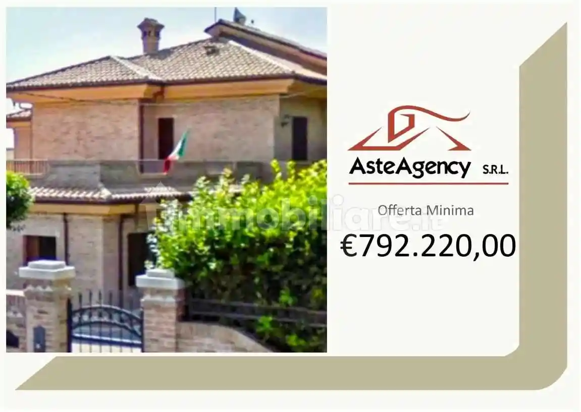 Villa in vendita a Cingoli