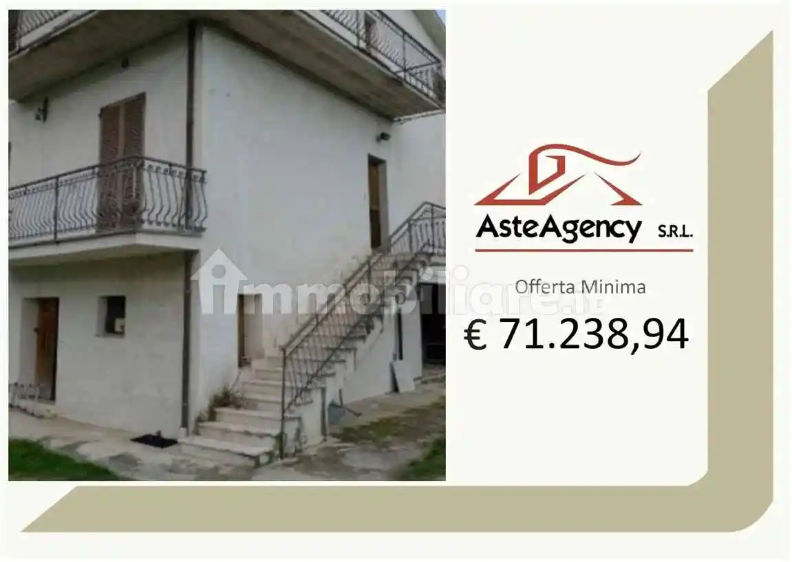 Appartamento in vendita a Poggio San Vicino