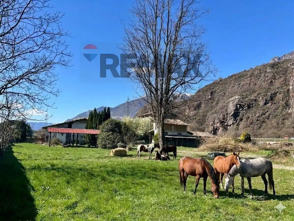 Casa indipendente in vendita a Darfo Boario Terme