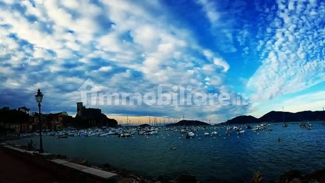 Appartamento in vendita a Lerici