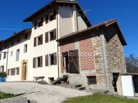 Villa in vendita a Borgo Valbelluna