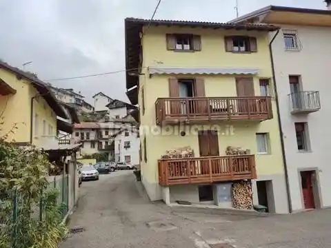 Villa in vendita a Sovramonte