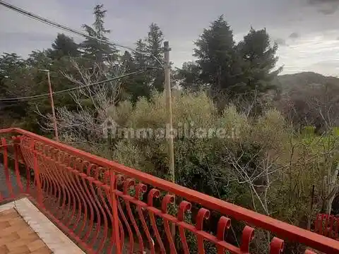 Appartamento in vendita a Zafferana Etnea