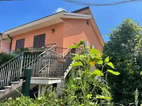 Villa in vendita a Milo