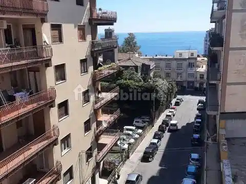 Appartamento in vendita a Acireale