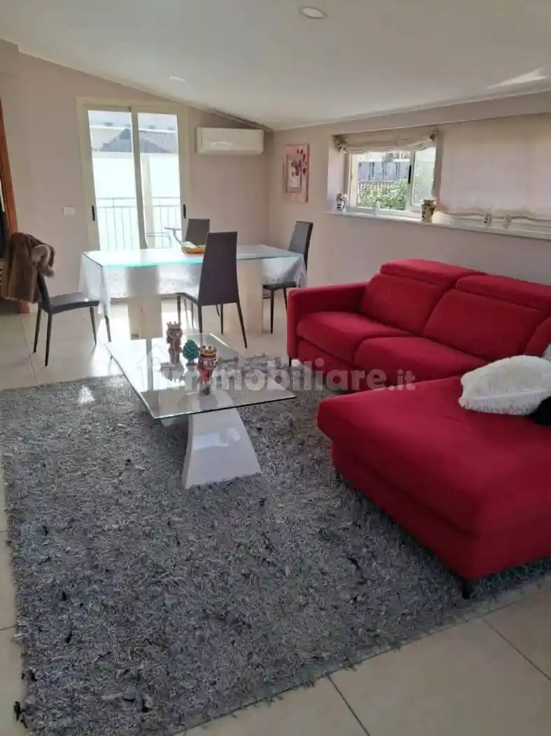 Appartamento in vendita a Acireale
