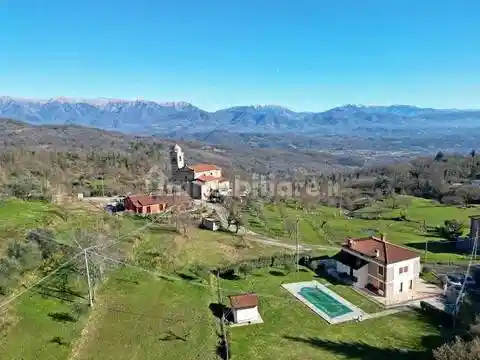 Villa in vendita a Aulla