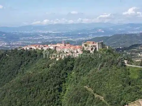 Appartamento in vendita a Fosdinovo