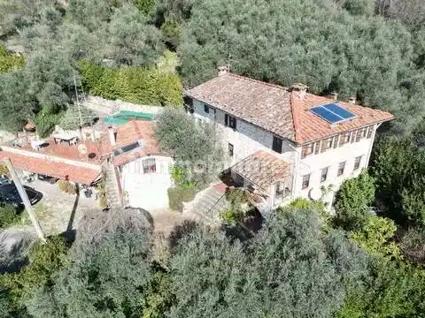 Villa in vendita a Camaiore