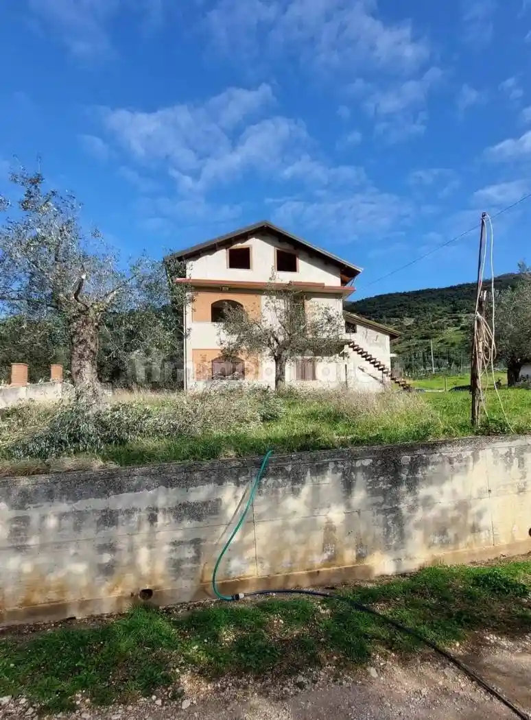 Villa in vendita a Campagna