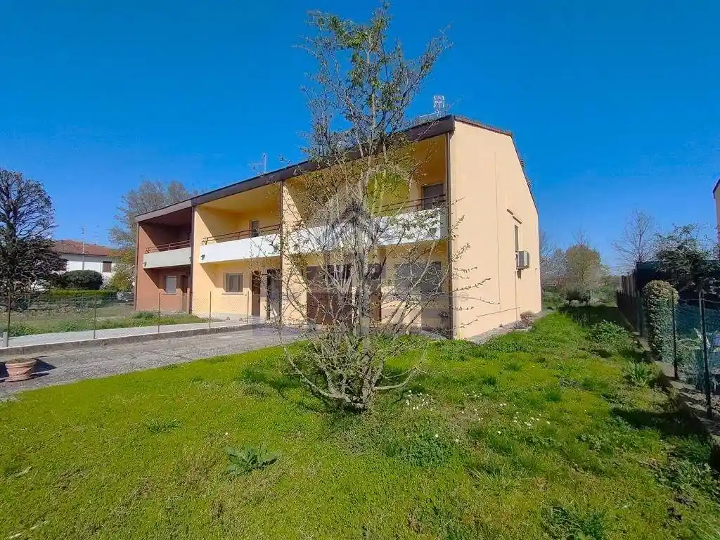Villetta a schiera in vendita a Piadena Drizzona