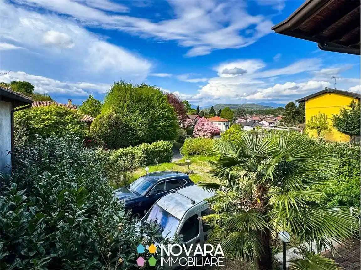 Villa in vendita a Castelletto Sopra Ticino