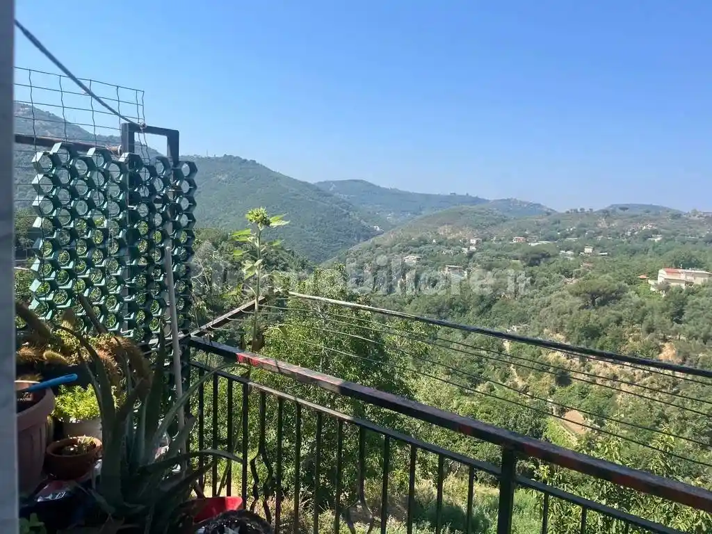 Appartamento in vendita a Vico Equense