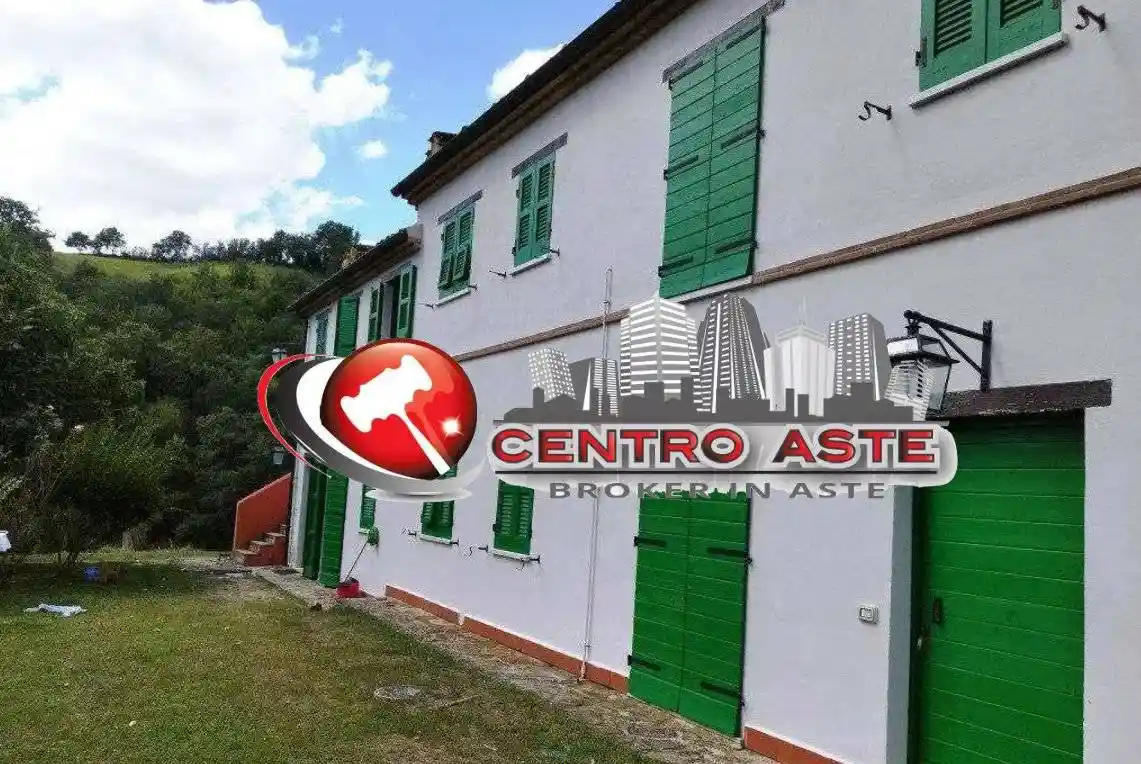 Villa in vendita a Montefelcino