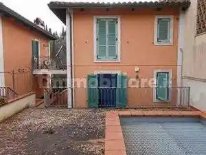 Appartamento in vendita a Cetona