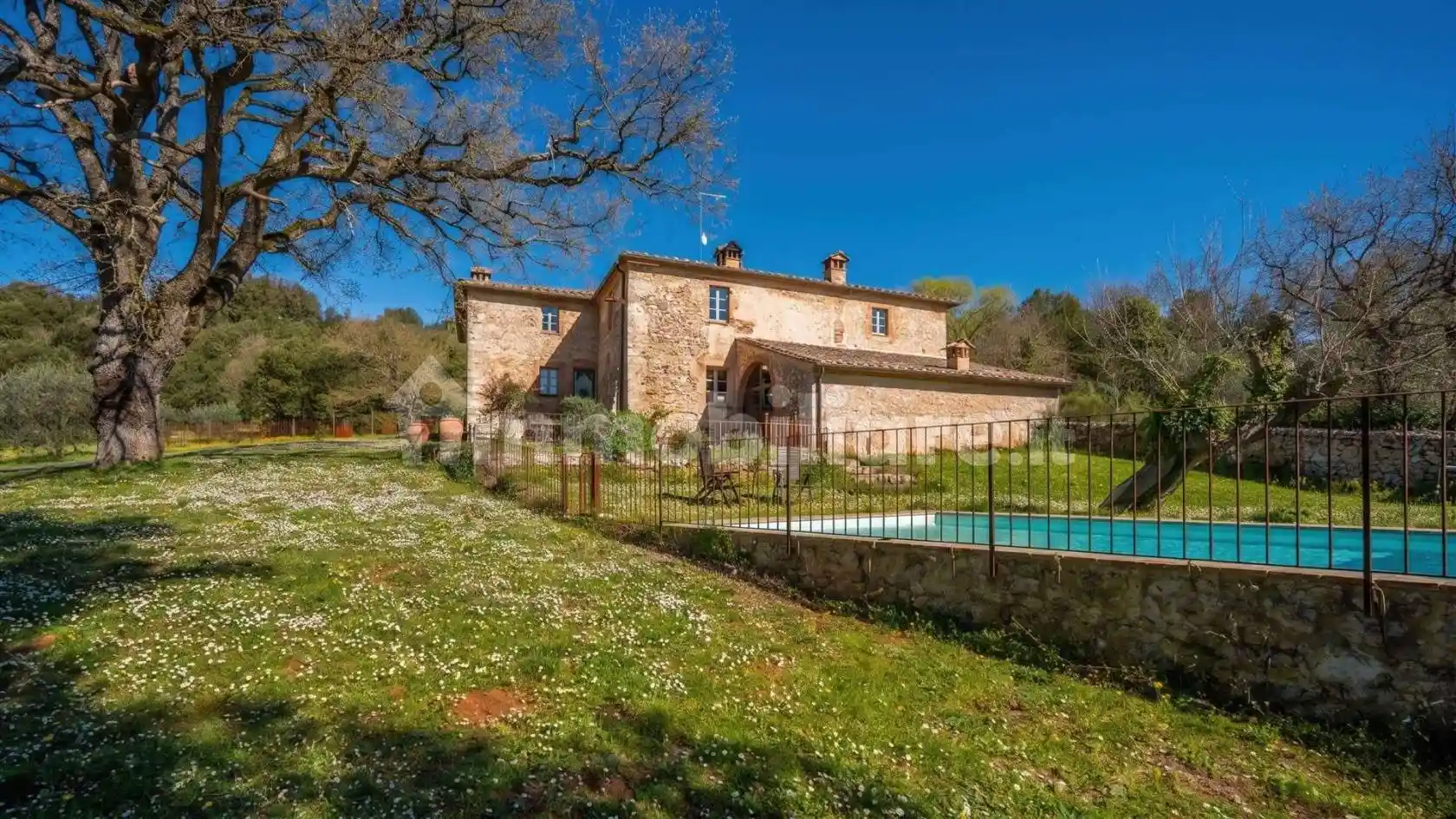 Rustico - Casale in vendita a Monteriggioni