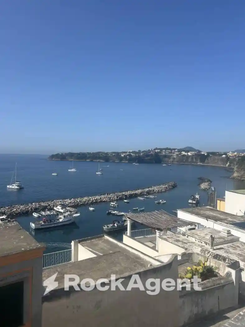 Appartamento in vendita a Procida