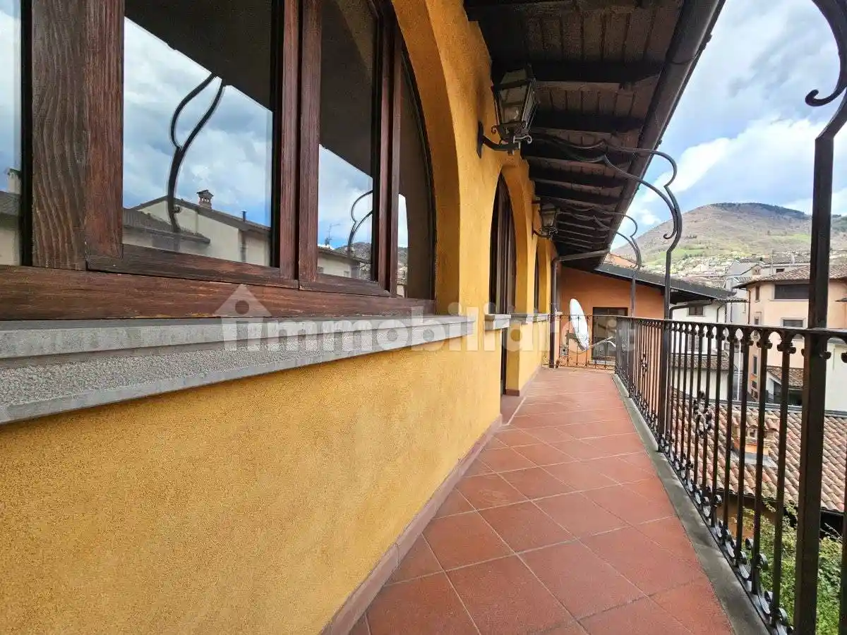 Appartamento in affitto a Leffe