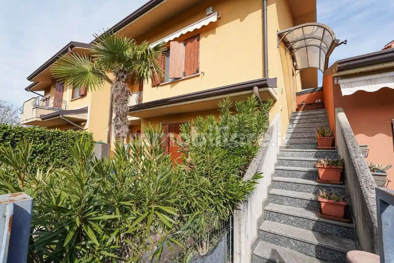 Appartamento in vendita a Suisio