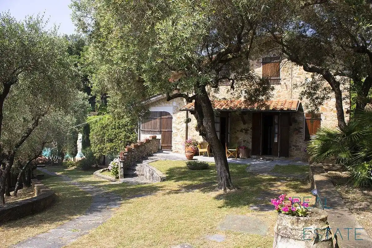 Villa in vendita a Camaiore