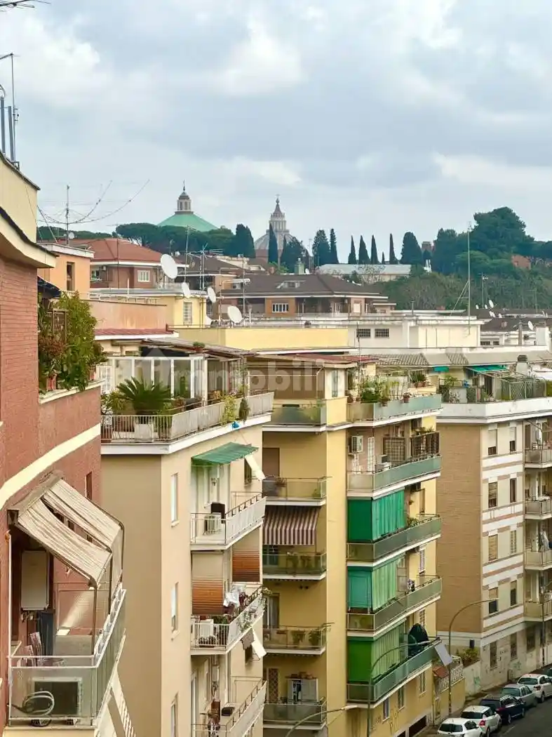 Appartamento in vendita a Roma
