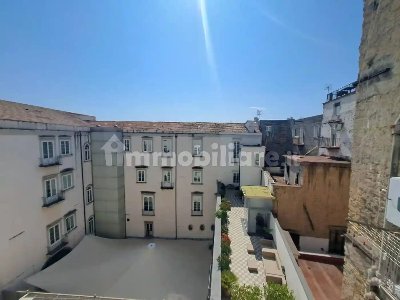 Appartamento in vendita a Napoli