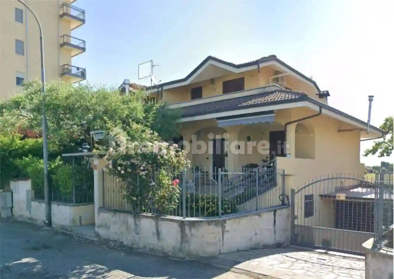 Villetta a schiera - foto 2
