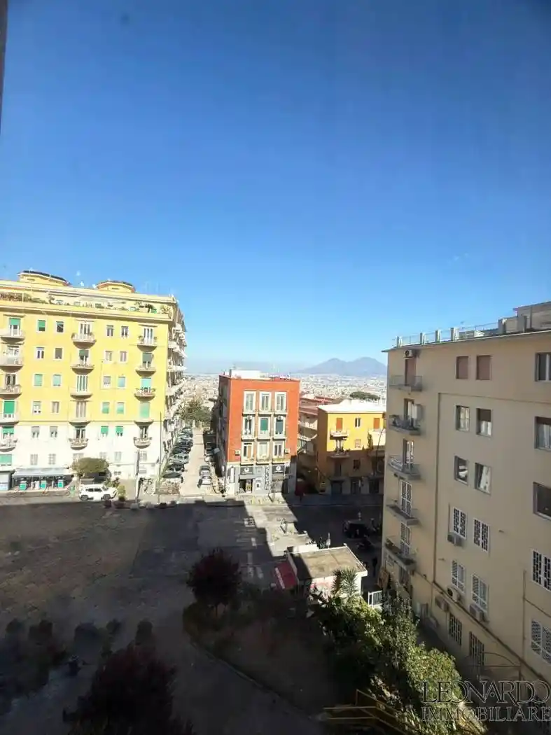 Appartamento in vendita a Napoli