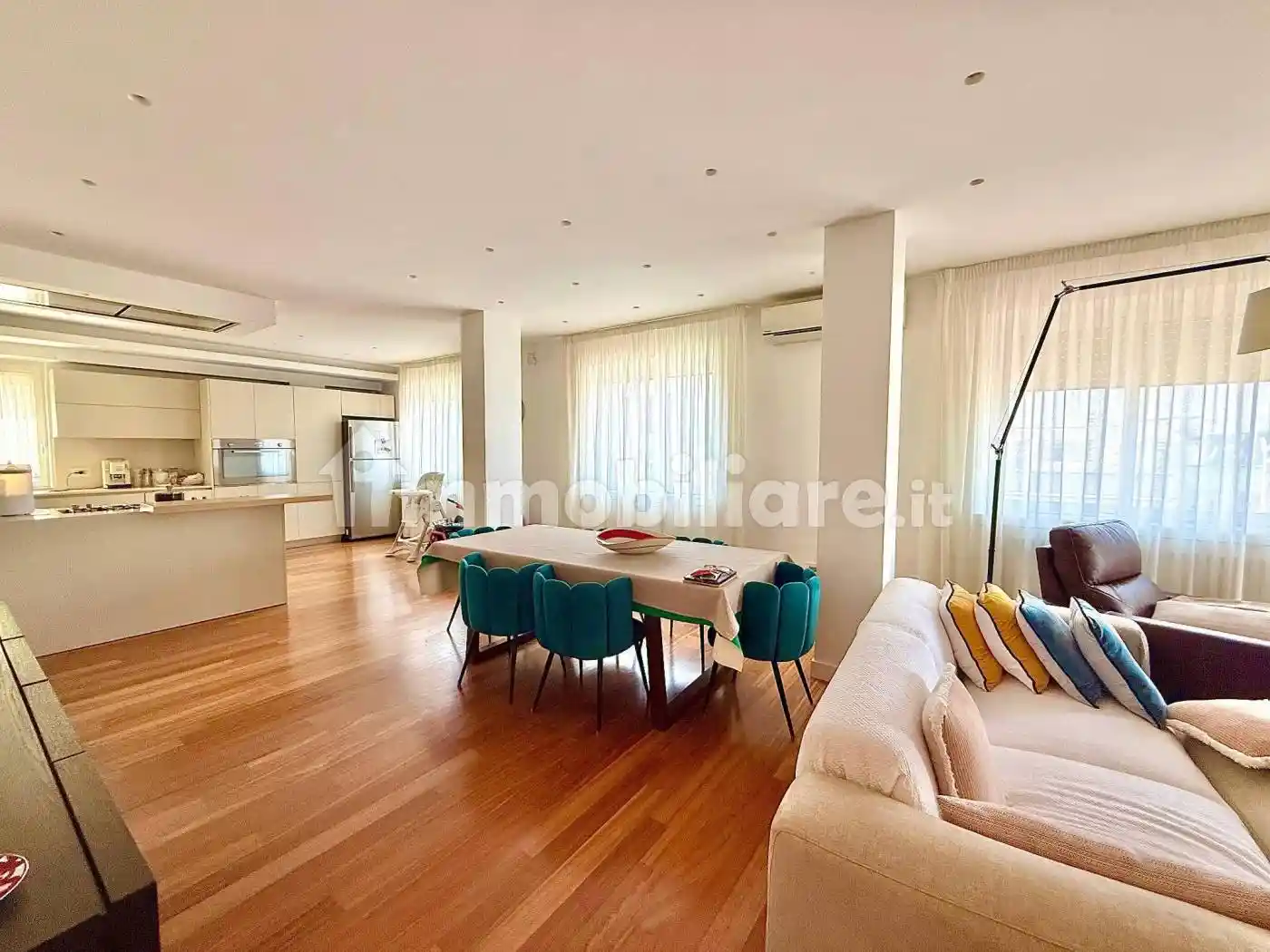 Appartamento in vendita a Napoli