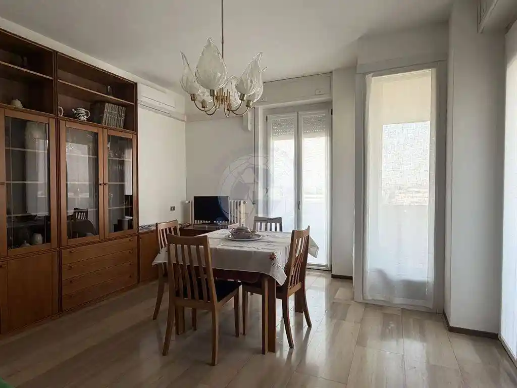 Appartamento in vendita a Desio