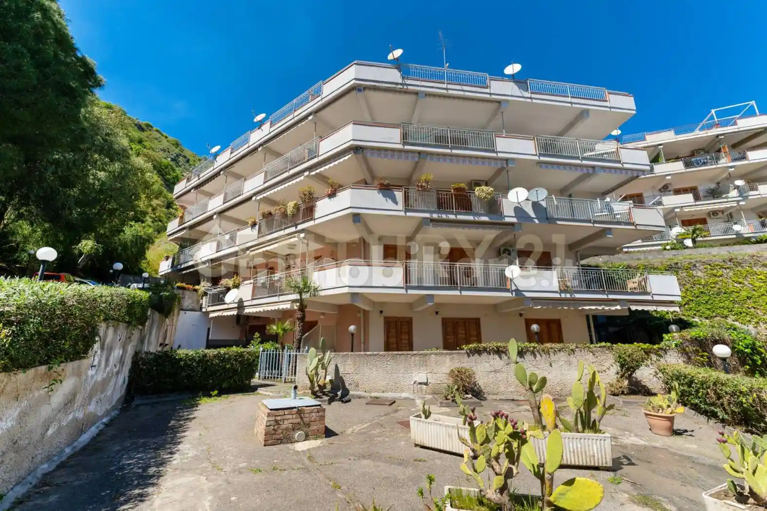 Appartamento in vendita a Letojanni