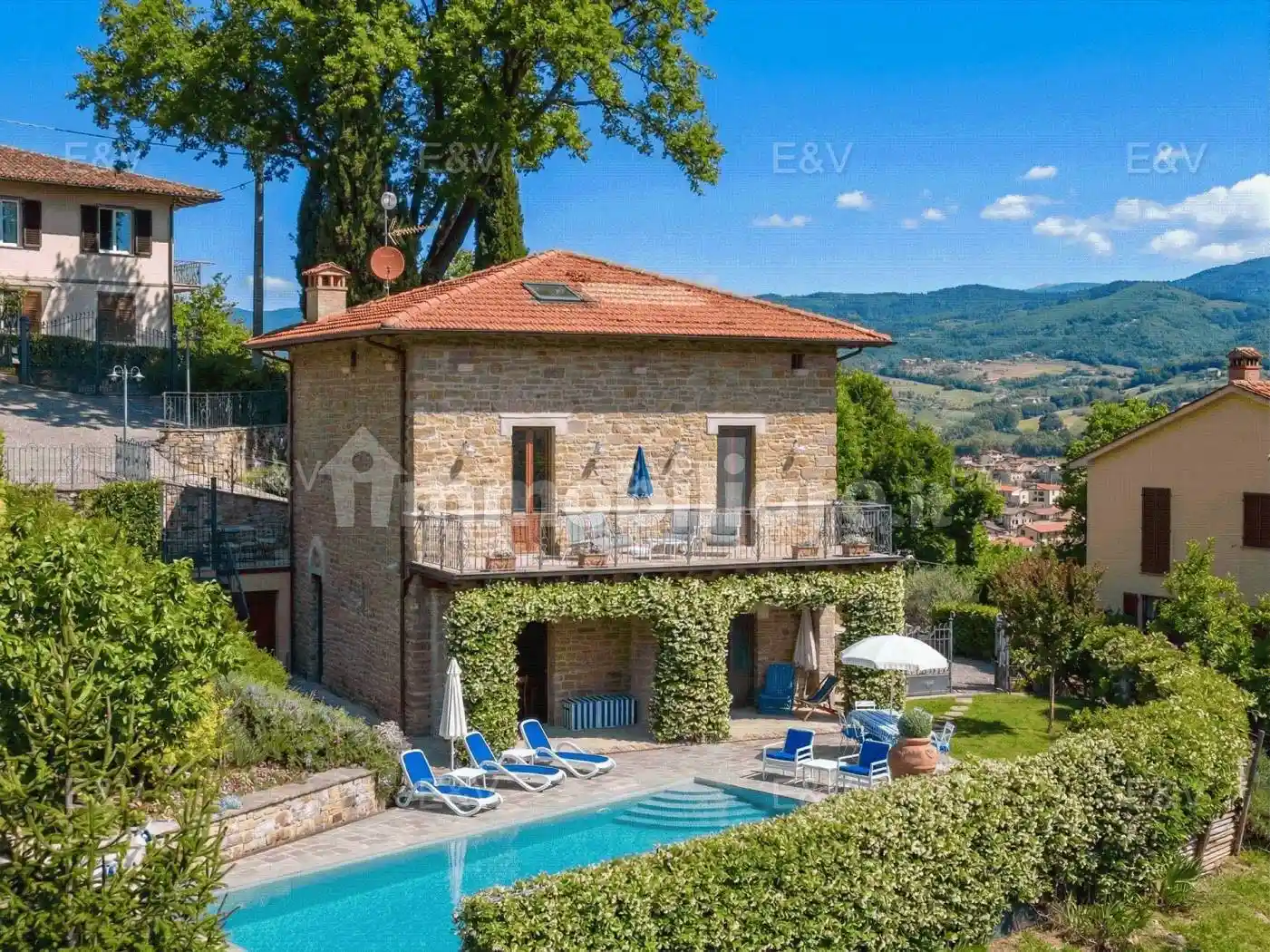 Villa in vendita a Poppi