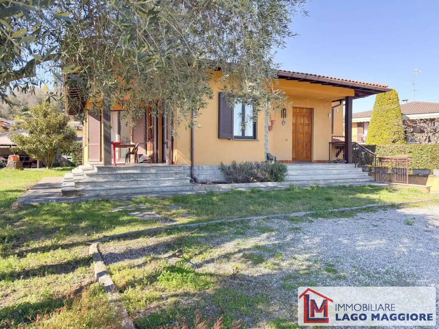 Villa in vendita a Ispra