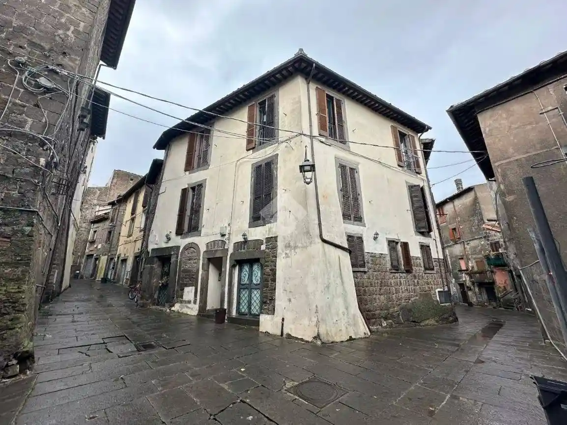 Appartamento in vendita a Viterbo