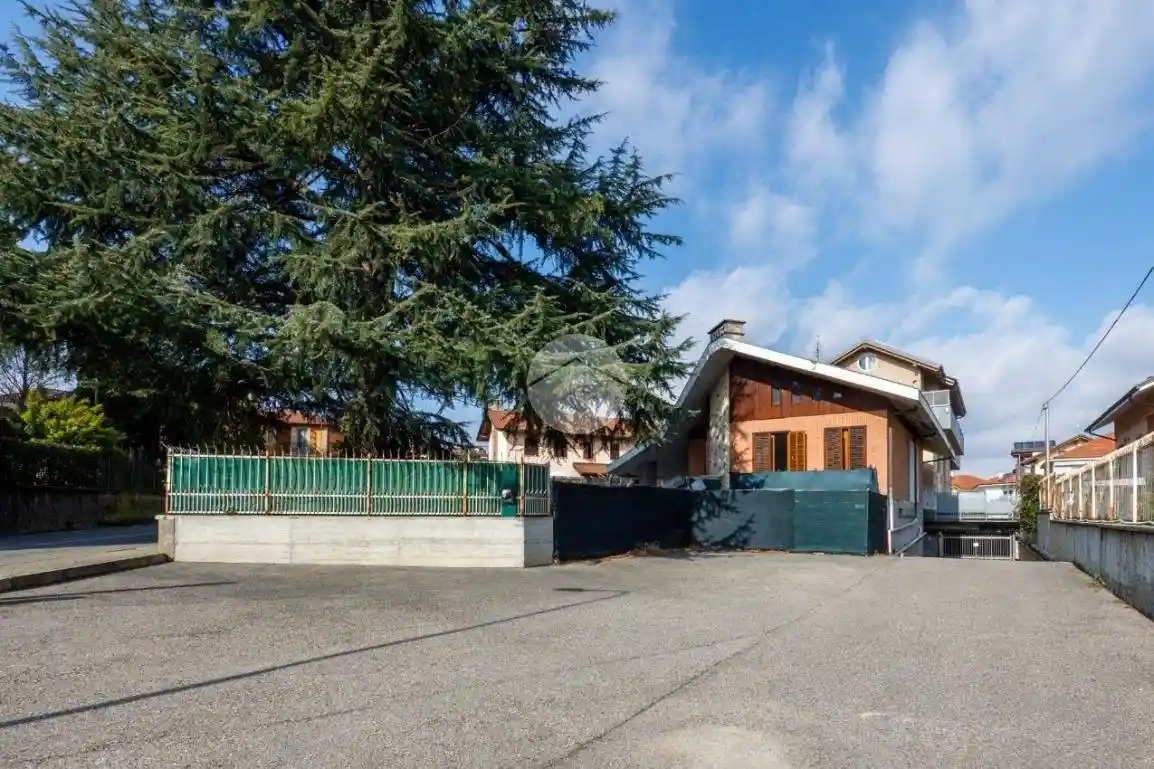 Villa in vendita a Chieri