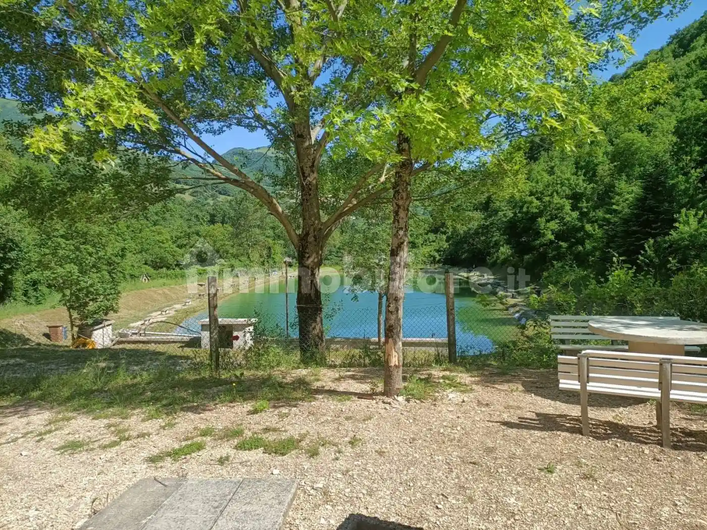 Rustico - Casale in vendita a Scheggia e Pascelupo