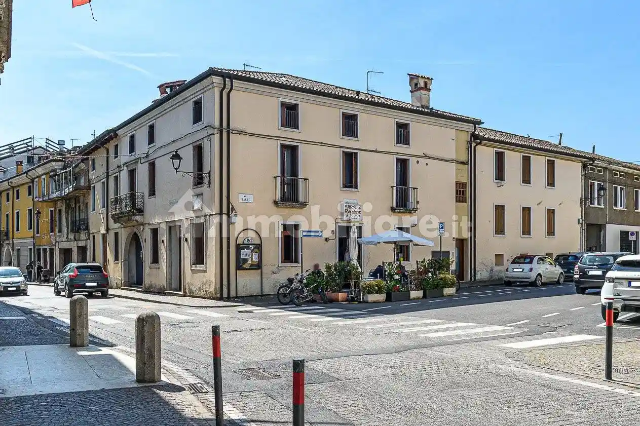Palazzo - Edificio in vendita a Malo