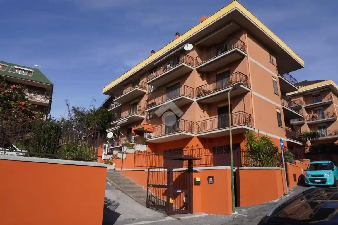 Appartamento in vendita a Ariccia