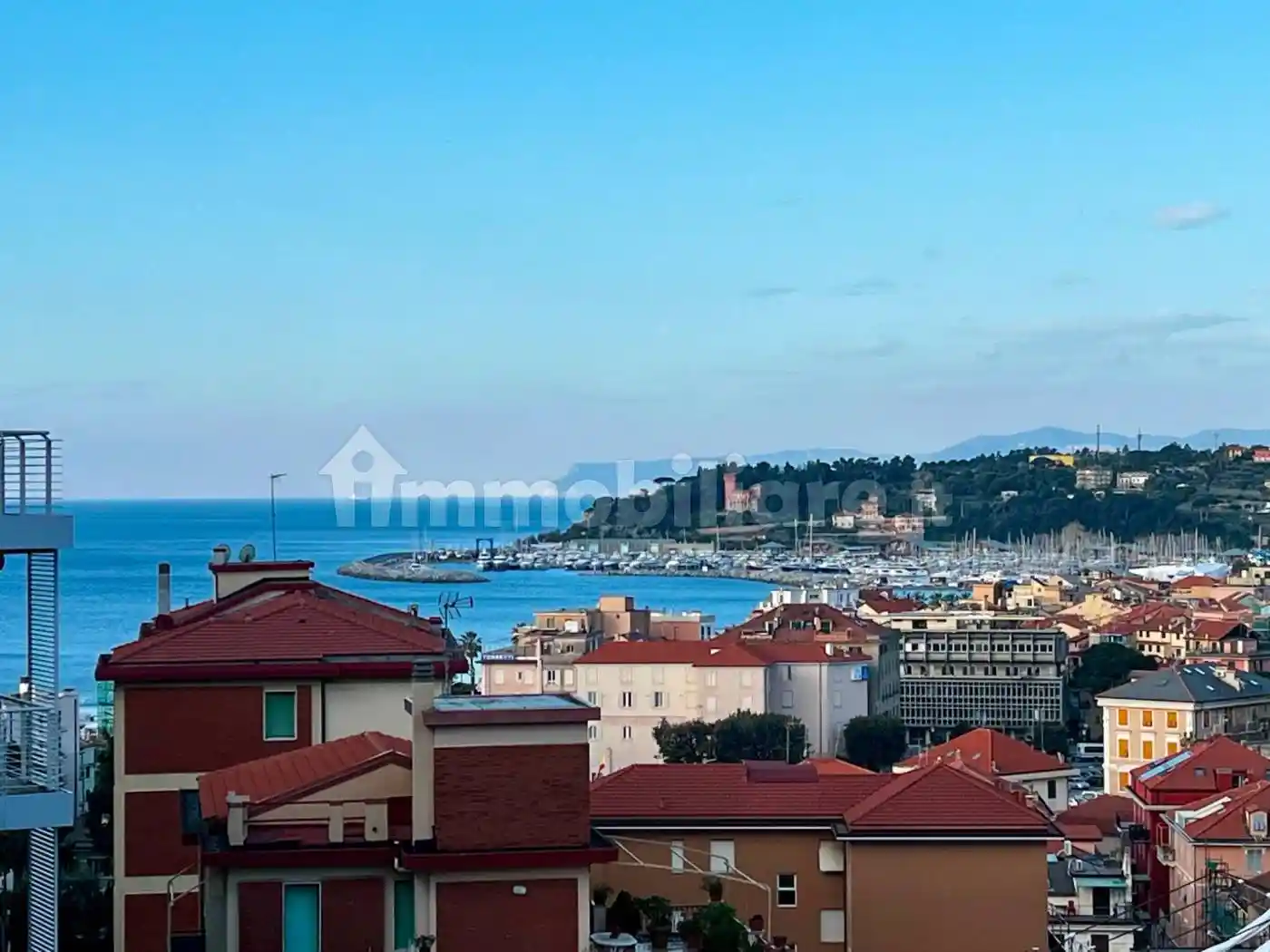 Appartamento in vendita a Varazze